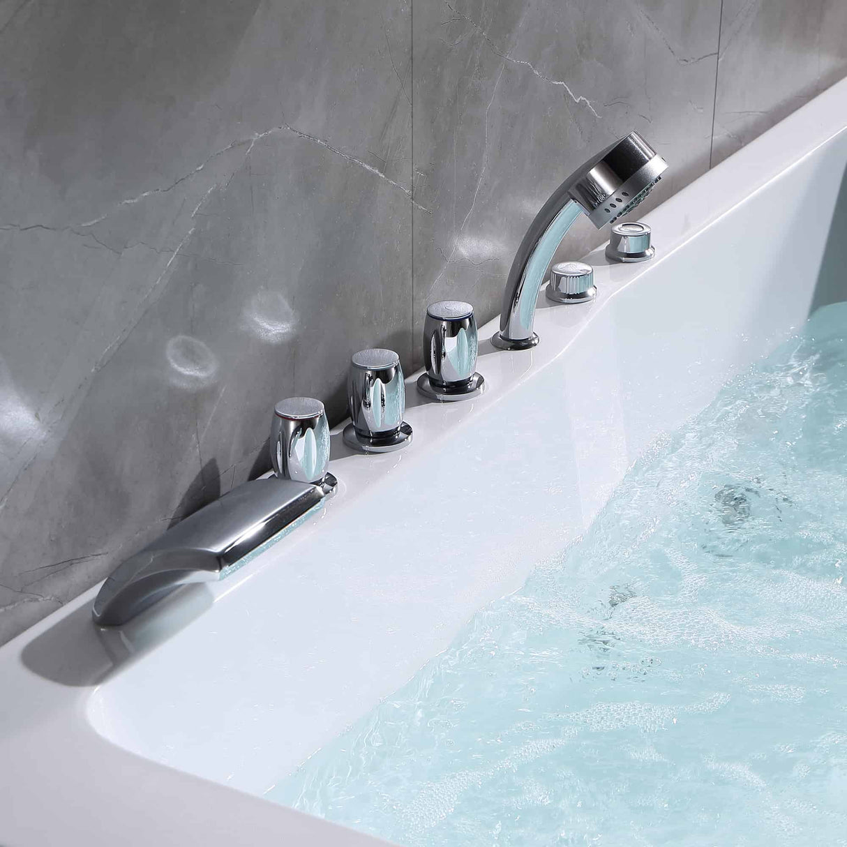 Empava 71JT667B 71-In Alcove Whirlpool Luxury 2-Person Hydromassage Tub - Shop the ultimate relaxation experience with this premium Empava bathtub