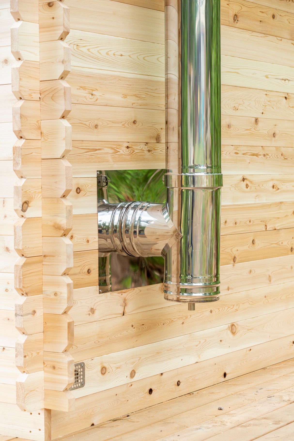 6-Person Georgian Cabin Sauna by Dundalk Leisurecraft - Aurora Sanctuary